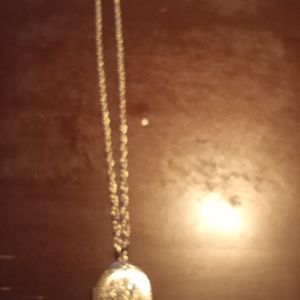Locket necklace